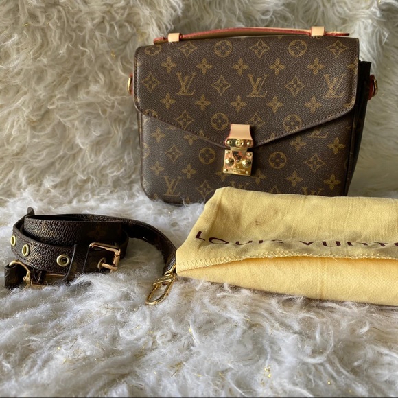 COPY - Original Louis Vuitton cross-multi wear bag. - Picture 2 of 10